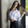 Camisa blanca con parche de corazón FOR2292 — vista lateral
