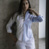 Camisa de combinaciones blanco y azul cielo FOR2458 — vista lateral