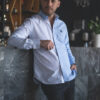 Camisa de combinaciones azul cielo y blanco FOR2452 — detalle de tela