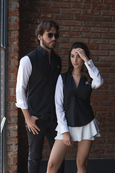 Camisa de combinaciones blanco y negro FOR2506 — detalle de tela