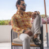 Camisa amarilla con estampado EQ324 — vista lateral