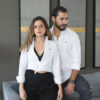 Camisa básica blanca Elite FOR2592 — en modelo
