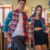 Camisa de combinaciones de cuadros rojos y verdes EQ347 — en modelo