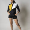 Camisa de combinaciones negro, amarillo y blanco FOR2685 — detalle