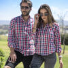 Camisa de cuadros rojos, azules y blancos EQ396 — vista posterior