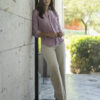 Camisa básica color cereza FOR2724 — vista lateral