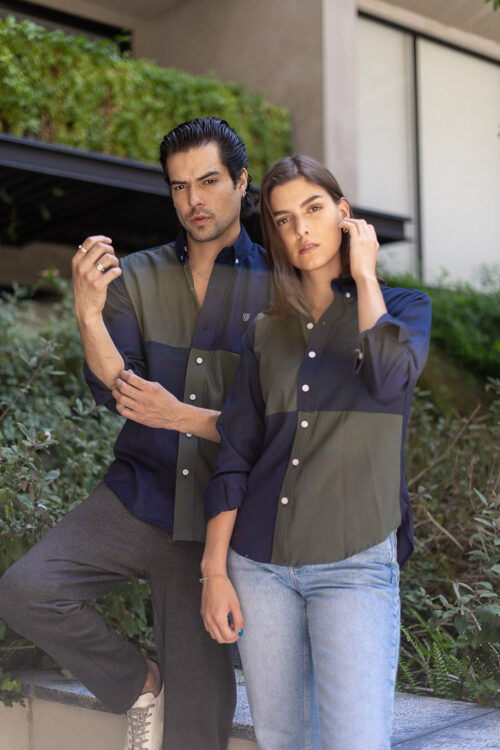 Camisa de combinaciones verde y marino EQ440 — vista posterior