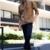 Camisa básica de lino color café FOR2790 — vista lateral