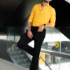 Camisa básica de lino color amarillo FOR2802 — vista lateral