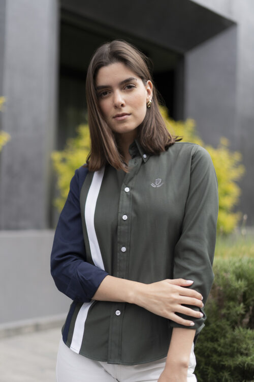 Camisa de combinaciones y franjas verde militar | FOR2818