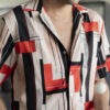 Camisa de manga corta con estampado negro y beige FOR2814 — vista posterior