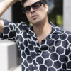 Camisa de manga corta con estampado marino y blanco FOR2815 — vista posterior