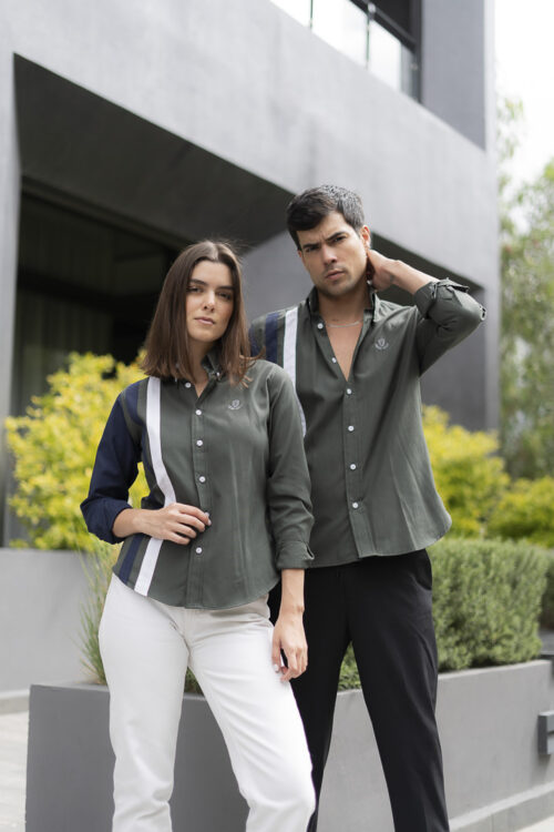 Alternative view of Camisa de combinaciones y franjas verde militar | EQ450