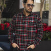 Camisa de franela de cuadros negro, gris y rojo FOR2829 — vista posterior