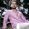 Camisa básica rojiza FOR2916 — vista lateral