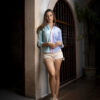 Camisa de combinaciones azul cielo, menta y rosa FOR2935 — en modelo