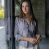 Camisa básica gris oxford FOR2986 — vista posterior