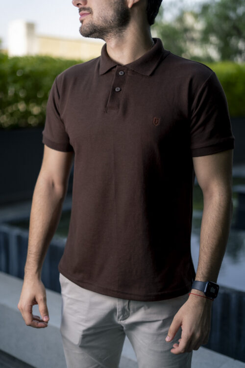 Playera polo café POL0012 — vista frontal