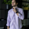 Camisa básica lila FOR2979 — vista lateral