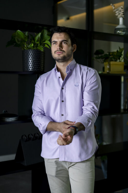Camisa básica lila FOR2979 — vista posterior