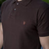 Playera polo café POL0012 — vista posterior