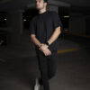 Playera oversize negra OV0001 — vista posterior