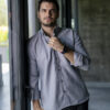Camisa básica gris oxford FOR2985 — vista lateral