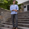 Camisa básica azul cielo FOR3005 — vista lateral