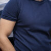 Playera de punto azul marino PT0002 — detalle