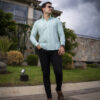 Camisa stretch de color menta FOR3000 — vista posterior