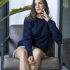 Sueter Azul Marino con cuello redondo ST7002 — en modelo