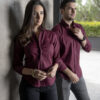Camisa de básica color vino FOR3062 — detalle de tela