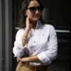 Camisa de rayas blancas multicolor FOR3098 — detalle de tela
