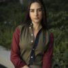 Camisa Basica Verde, Vino, Marino FOR3144 — en modelo