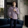 Camisa de Mini Cuadros Tinto Fino FOR3272 — en modelo