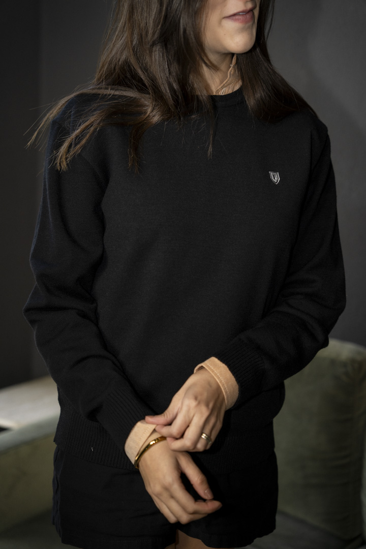 Sueter Negro Unisex ST7007 — detalle