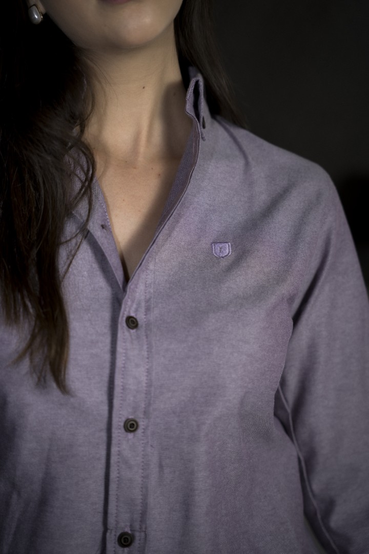 Camisa Basica Violeta FOR3311 — vista posterior
