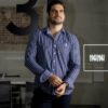 Camisa de Rayas Marino FOR3333 — en modelo