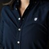 Camisa básica lino y azul marino FOR3379 — vista lateral