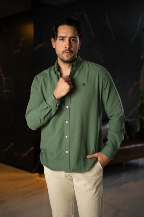 Camisa básica lino verde pistache FOR3388 — vista frontal
