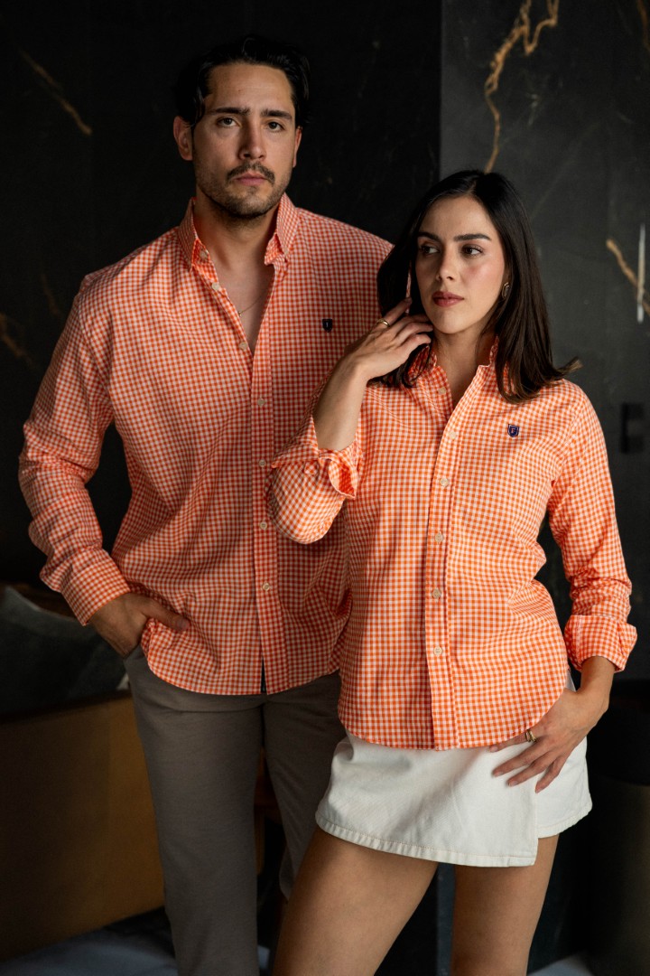 Camisa de cuadros naranja FOR3398 — detalle de tela