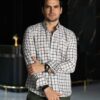 Camisa de cuadros terracota FOR3408 — en modelo