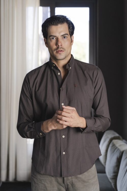 Camisa básica café | FOR3490