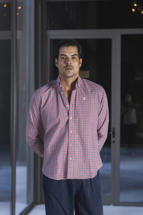 Alternative view of Camisa de cuadros rojo y negro | FOR3501